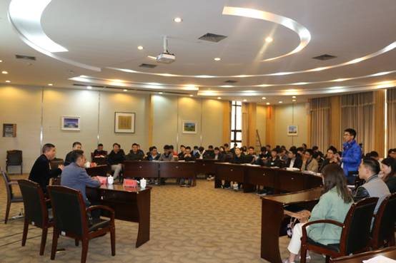 http://marxnew.hdu.edu.cn/_upload/article/images/2e/f9/f753829c411a9845e3bfe7de6c83/998c3642-fd85-484e-af39-d17c6943e612.jpg